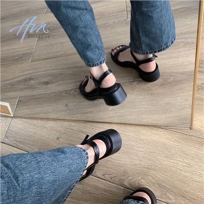 Sandal Hở Ngón Gót Dày Phẳng Mũi Vuông Phong Cách Phương Tây Thời Trang Mùa Hè Hàng Mới 2023