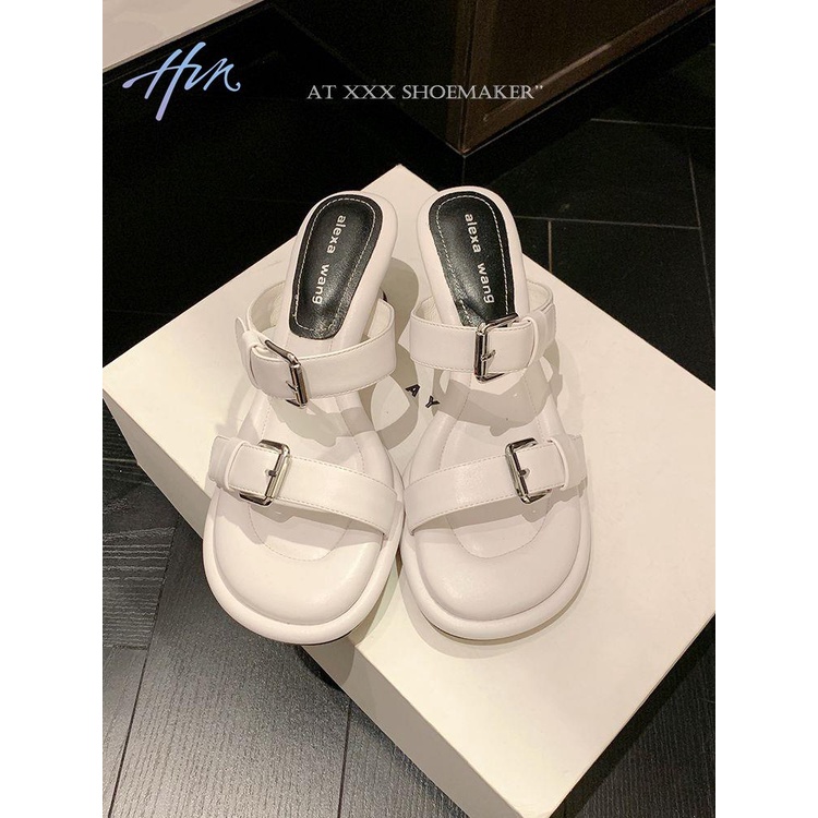 Sandal Hở Ngón Đế Bằng Chất Liệu Da Mềm Cao Cấp Thời Trang Cho Nữ