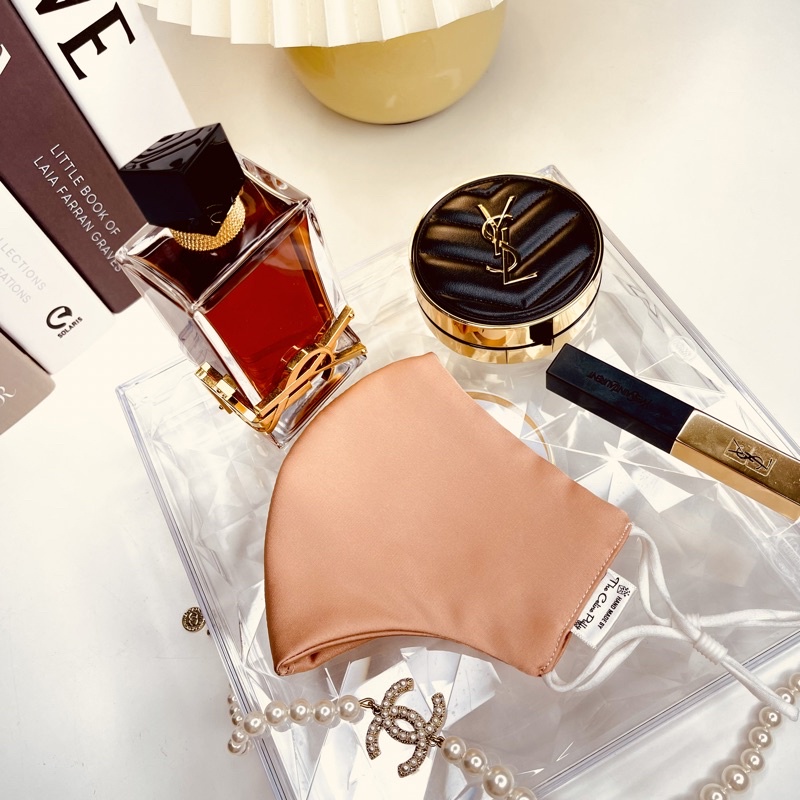 Khẩu trang lụa cao cấp