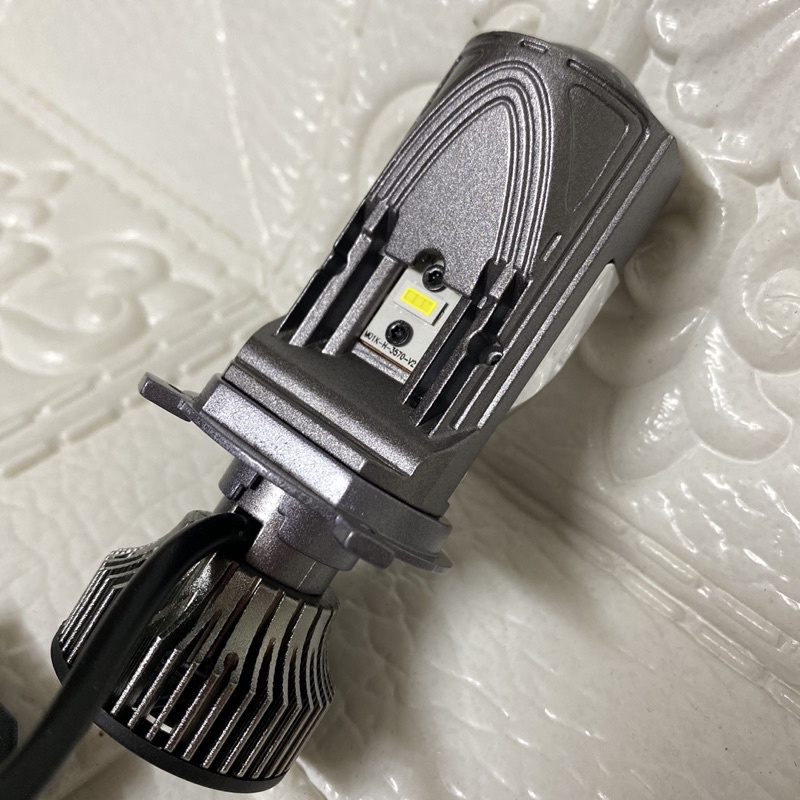 Đèn led H4 bi polarized P6 sáng 60w gắn ô tô xe máy