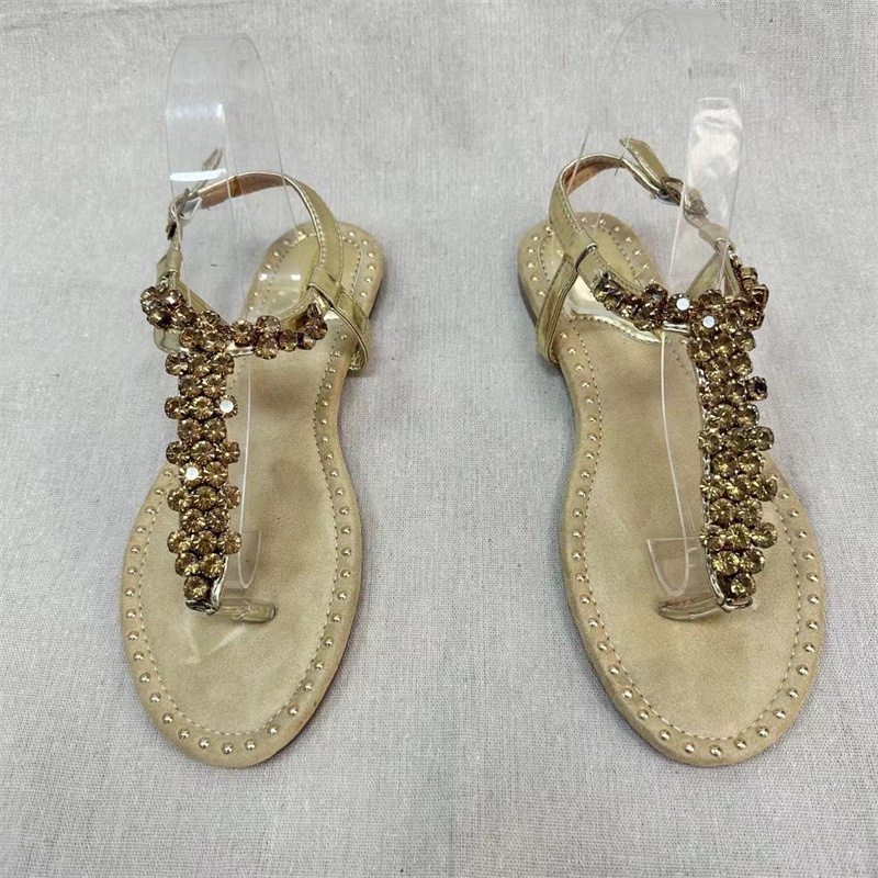 Giày Sandal Đế Phẳng Siêu Nhẹ Da Lộn Mềm Quai Chữ T Đính Đá Phối Khóa Cài Dễ Phối Đồ