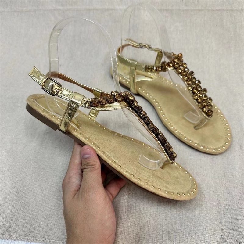 Giày Sandal Đế Phẳng Siêu Nhẹ Da Lộn Mềm Quai Chữ T Đính Đá Phối Khóa Cài Dễ Phối Đồ