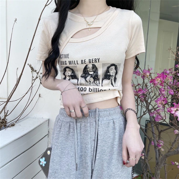 Áo Thun Ngắn Tay Dáng Ôm In Họa Tiết Khoét Rỗng Phối Quần Lưng Cao