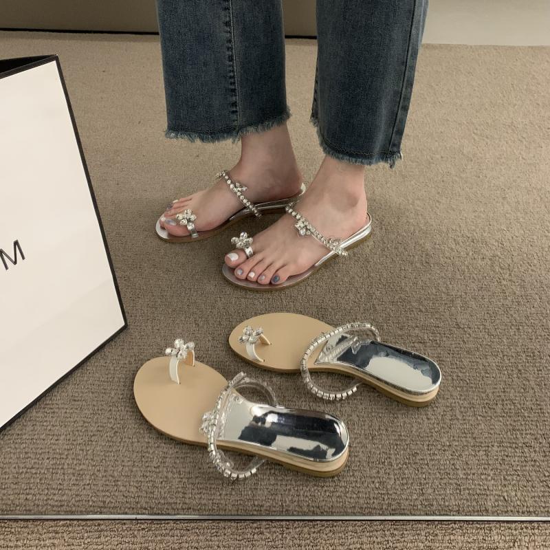 Dép Sandal Đế Bằng Đính Đá Thời Trang Mùa Hè 2023 Phong Cách Mới