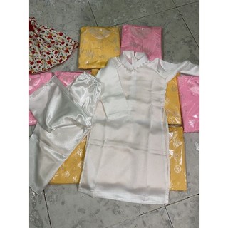 áo dài lụa trắng cho bé gái