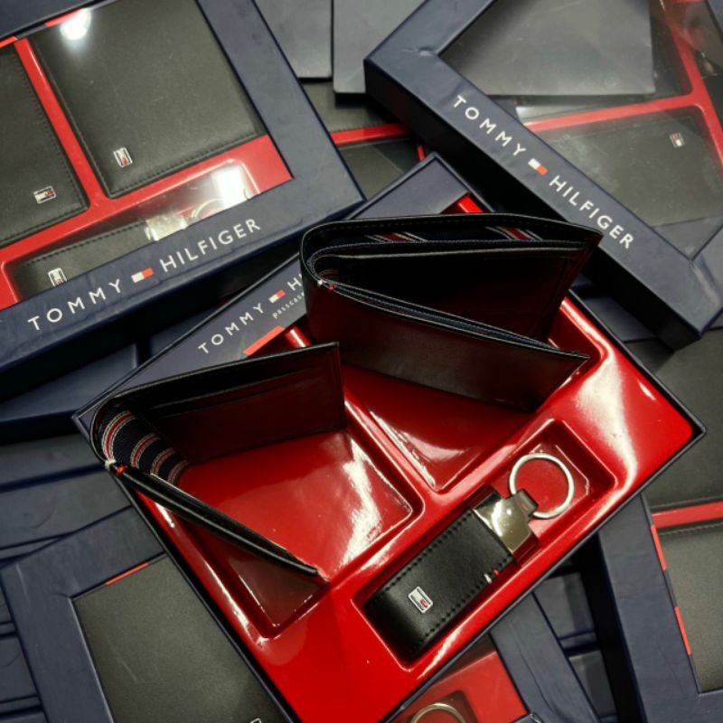 SET VÍ + VÍ CARD HOLDER + MÓC KHOÁ TOMMY HILFIGER