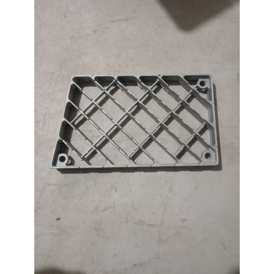 Bậc lên xuống DF8T dưới 1230 nhôm R=L