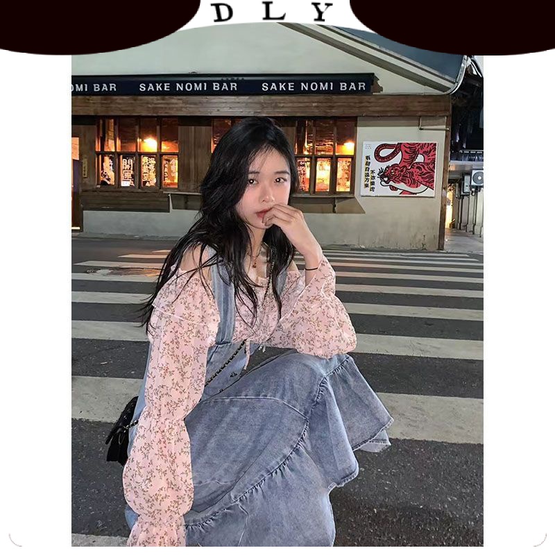 Váy Yếm Jean Dài   Bộ Đời Đồng Phục Với Áo Phông Hoa Và Màu Hồng