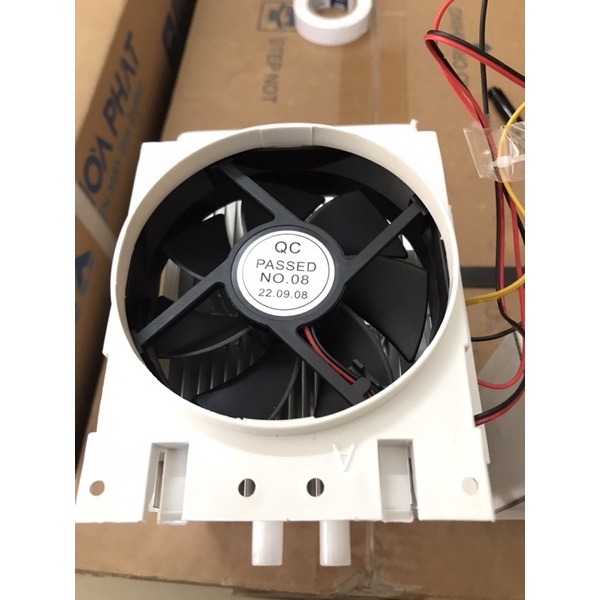 Bầu lạnh có sò cây lọc nước, kèm bo mạch.