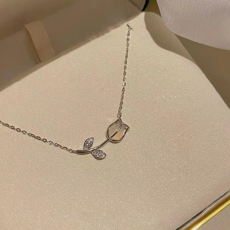 Vòng cổ Mặt Hoa Tulip Đính Đá Opal Phong Cách Cổ Điển Cho Nữ AO19