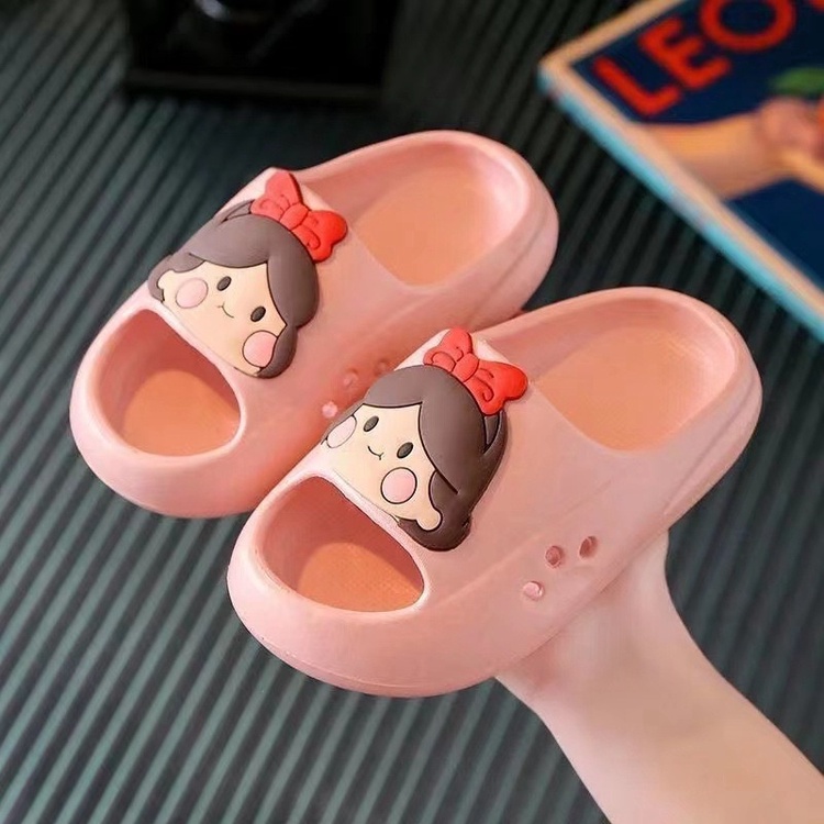 Dép Bánh Mì Thời Trang Hè 2023 Giá Ưu Đãi Họa Tiết Công Chúa Bạch Tuyết CUTE Cho Mẹ và Bé (CÓ ẢNH)
