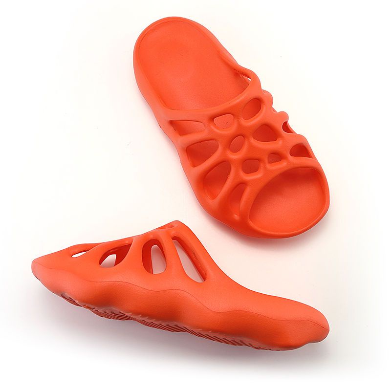 Dép Sandal Đế Dày Chống Trượt In Hình Nhện / Đầu Lâu Phiên Bản Mới Cho Nam Và Nữ