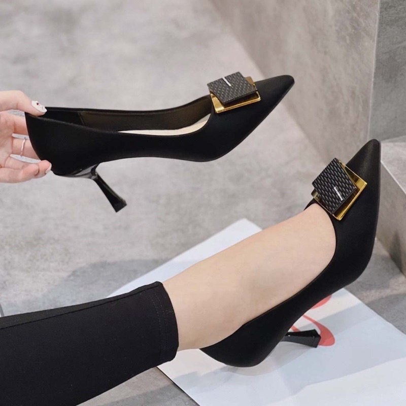 CAO GÓT MŨI NHỌN