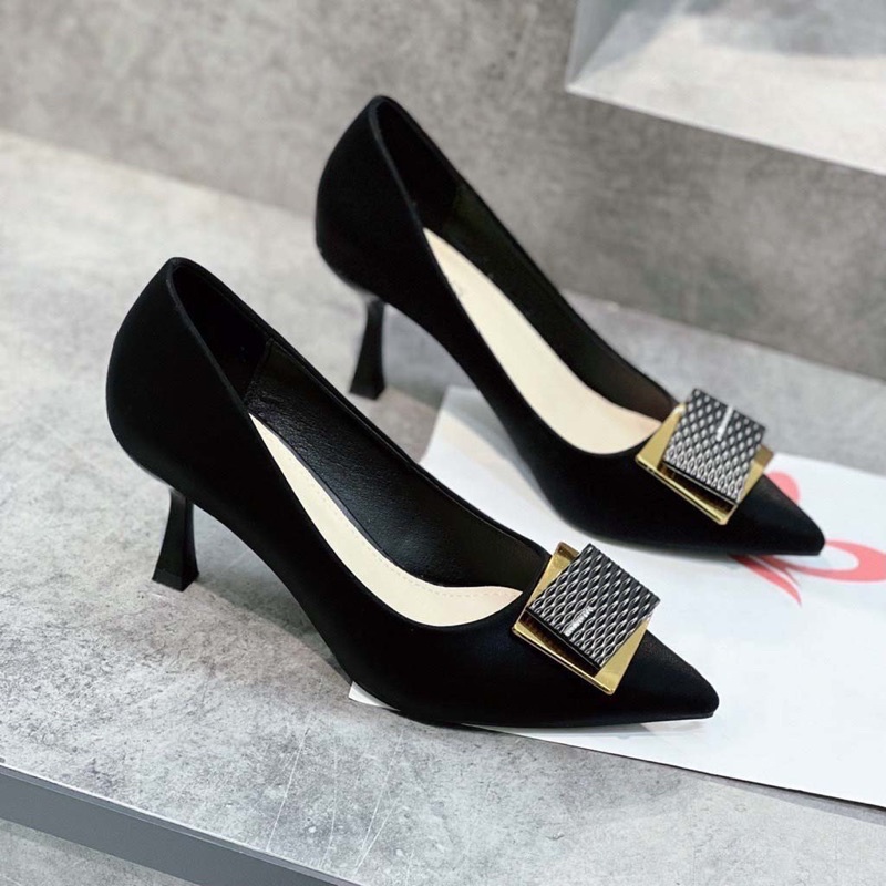 CAO GÓT MŨI NHỌN