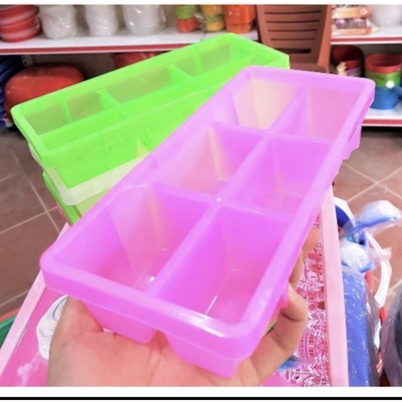 Xả kho giá tốt_ khay làm đá 6 viên to