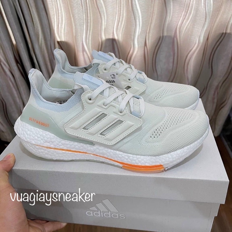 Giày sneaker ultraboost 8.0 xám cam