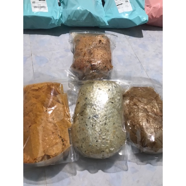 2 kg bánh tráng đủ vị: phomai, xike, rong biển, tôm chà bông