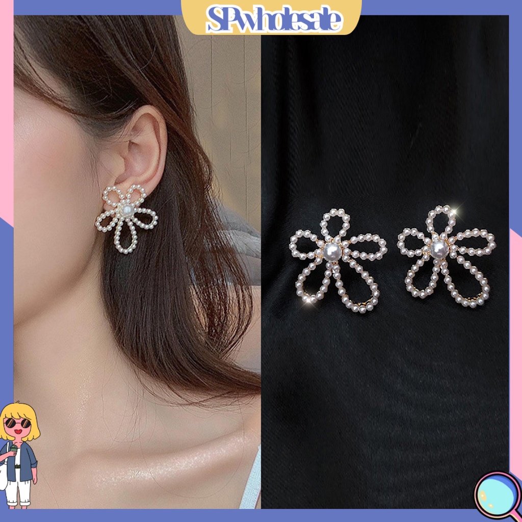 {SPwholesale} 1 Đôi Bông Tai Xỏ Lỗ Hình Hoa Đính Ngọc Trai Giả Lấp Lánh Phong Cách Cổ Điển Dành Cho Nữ