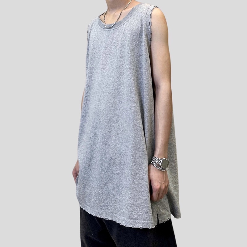 Áo tanktop layer dáng rộng chi tiết rách phong cách grunge