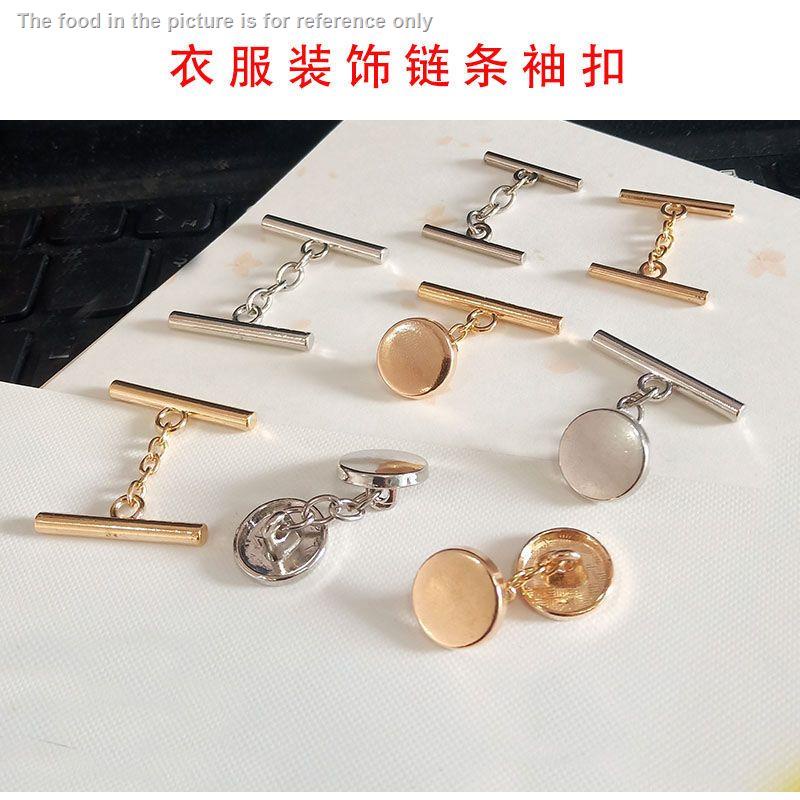 Áo Sơ Mi Pháp Cổ Chữ V Đính Nút Kim Loại Cố Định Trang Trí Cho Áo Sơ Mi Nam
