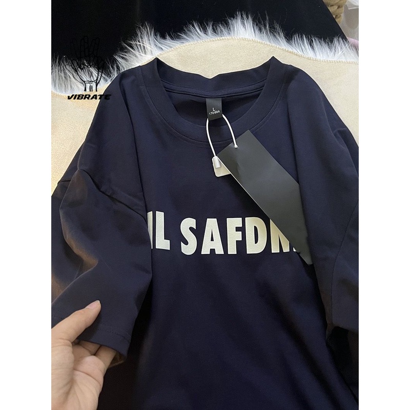 【luckin men's】áo form rộng，áo thun unisex，áo phông，cổ điển，áo đôi nam nữ，Áo Thun 100% cotton Tay Ngắn Phong Cách Âu Mỹ Thời Trang Mùa Hè，đen，，màu đỏ