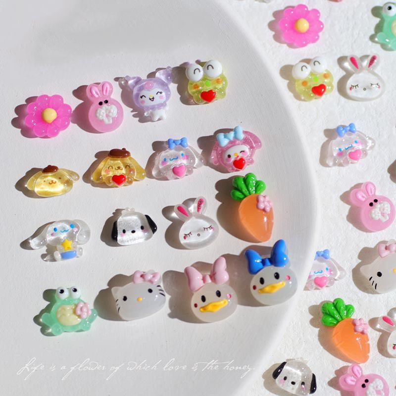 Charm cute con vật trang trí móng tay