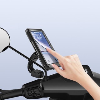 Giá đỡ điện thoại chống nước trên xe máy