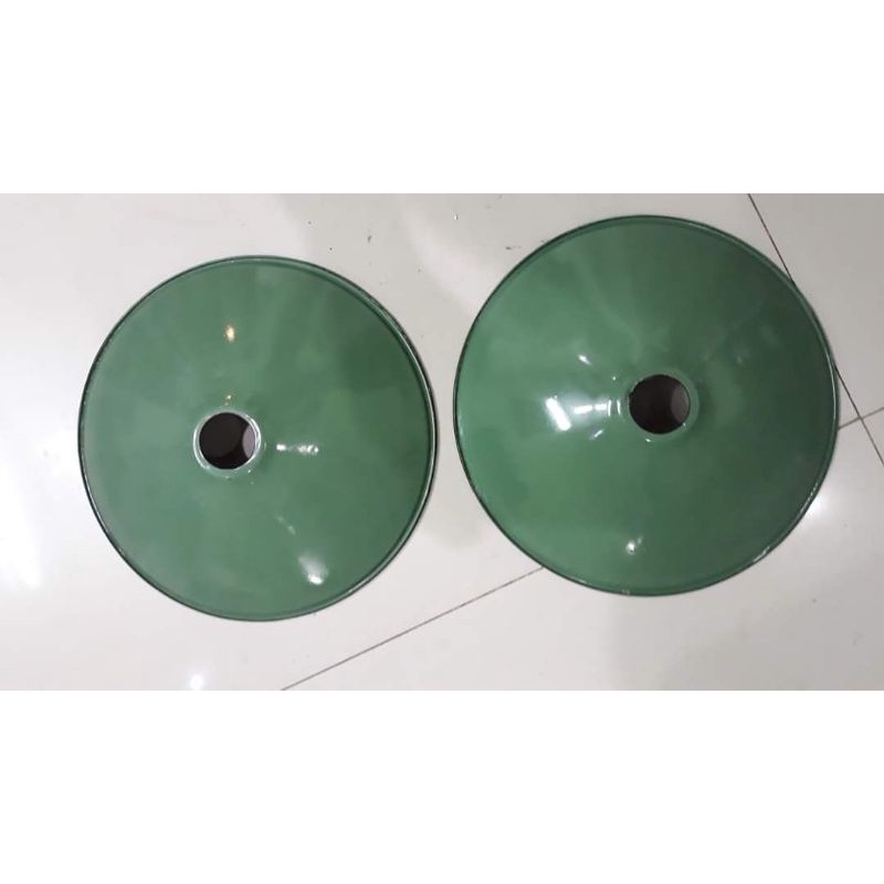 chao đèn sắt tráng men hàng Hải Phòng tồn kho chưa sử dụng, cho thuê đồ bao cấp giá cho 1 cái không gồm dây và bóng
