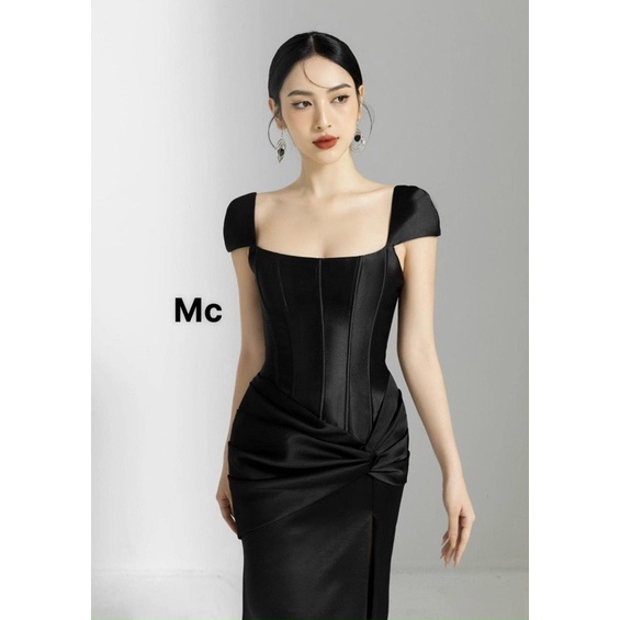 Đầm Tafta Body Cổ Vuông Xẻ Tà