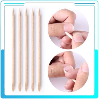 Que chấm khóe móng, là mép móng, cậy móng
