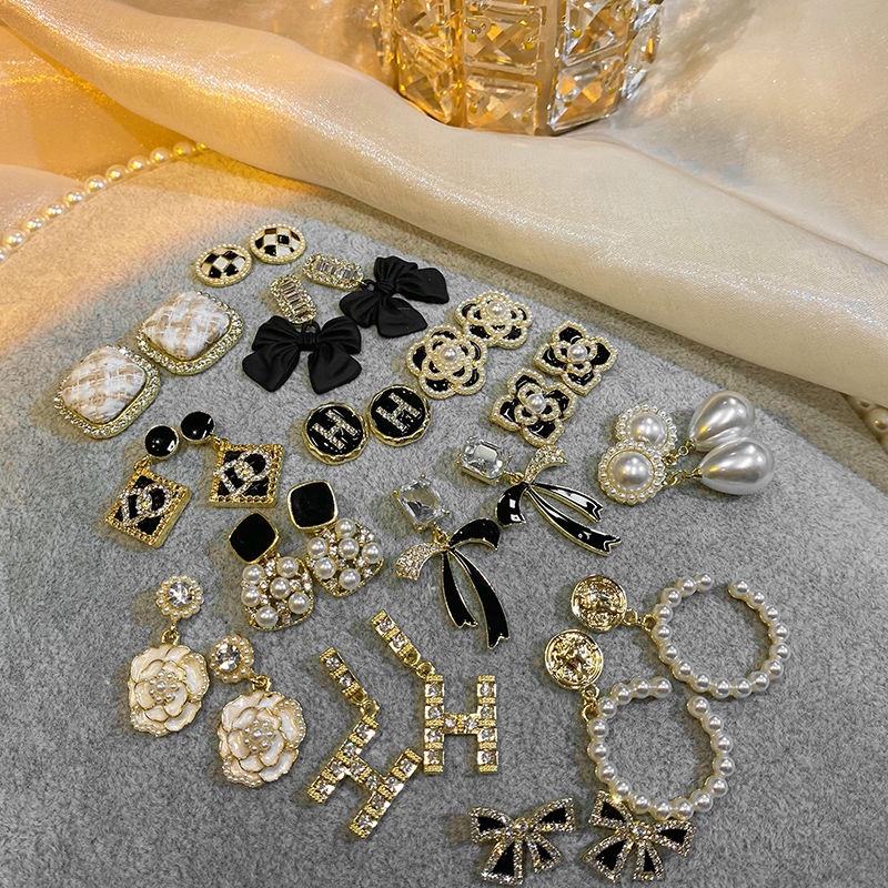 Xiaoxiang Bông Tai Hoa Trà Đen Đính Ngọc Trai Cao Cấp Phong Cách Pháp Cổ Điển Bằng Siliconv 925