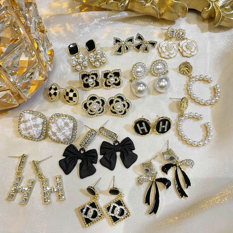 Xiaoxiang Bông Tai Hoa Trà Đen Đính Ngọc Trai Cao Cấp Phong Cách Pháp Cổ Điển Bằng Siliconv 925