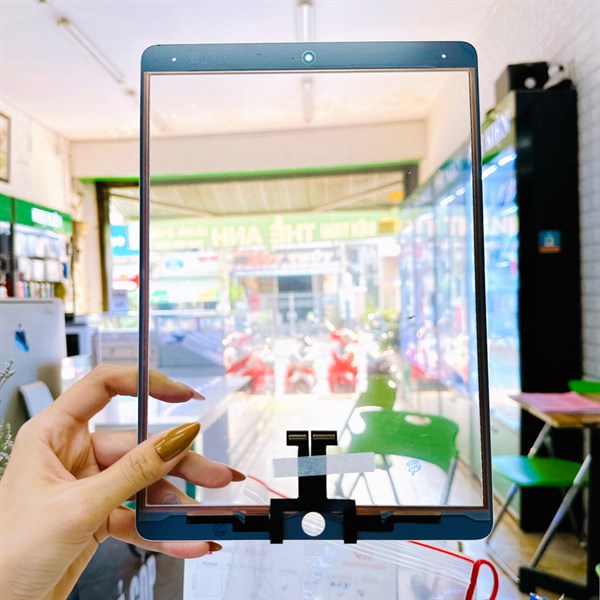 Cảm ứng máy Pro 10.5 2019 / máy Pro 10.5 2017 hàng như hình.