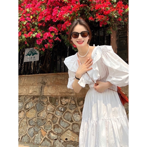 Váy trắng có làm a lo lắng