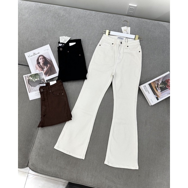Quần jeans loe siêu hách dáng