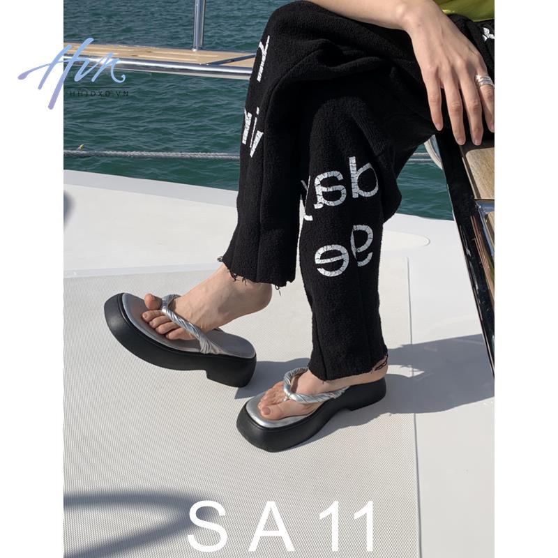 Sandal Hở Ngón Màu Trơn Đế Xuồng 11 Kiểu Dáng Mùa Hè Dễ Phối Đồ