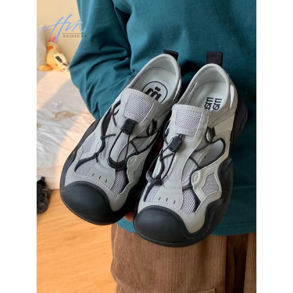 Giày Sandal Thể Thao Mùa Hè 2023 Đế Phẳng Đục Lỗ Thoáng Khí Dễ Thương Cho Nữ