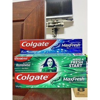 Kem đánh răng Colgate Max Fresh 155g Thái lan
