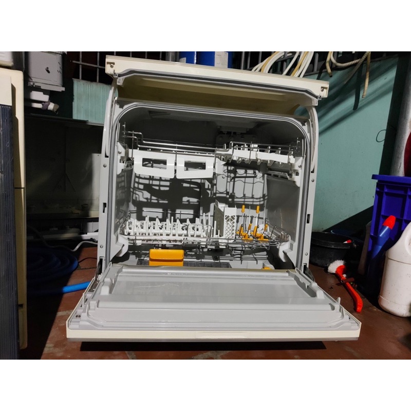 Máy rửa bát Panasonic TR9