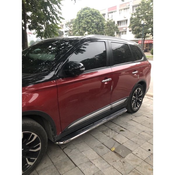 Bậc lên xuống, bệ bước chân cho Outlander 2016 - 2022+