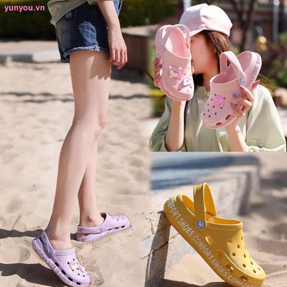 Giày Sandal Nhựa EVA Cao Su Dày Dặn Chống Trượt Thiết Kế Đục Lỗ Phong Cách Mới Cho Cặp Đôi