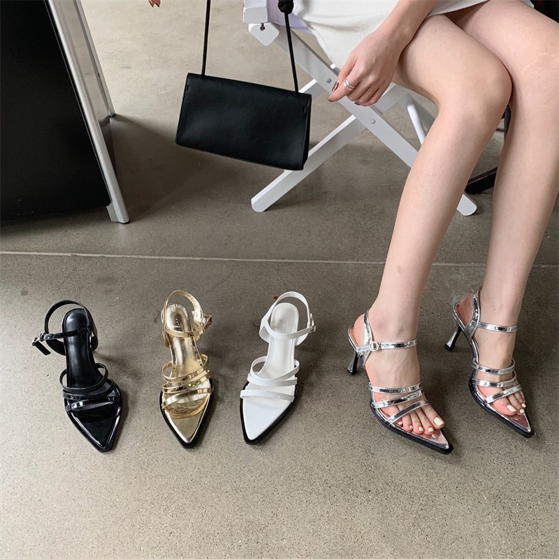 Giày cao gót ba quai mảnh ngang