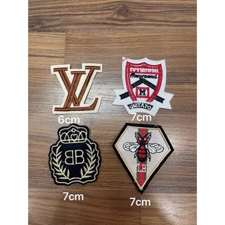 Patch vải ủi nhiệt hình thêu logo thương hiệu