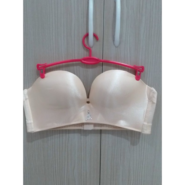 Áo cúp ngang - Áo lót mặc váy hở vai