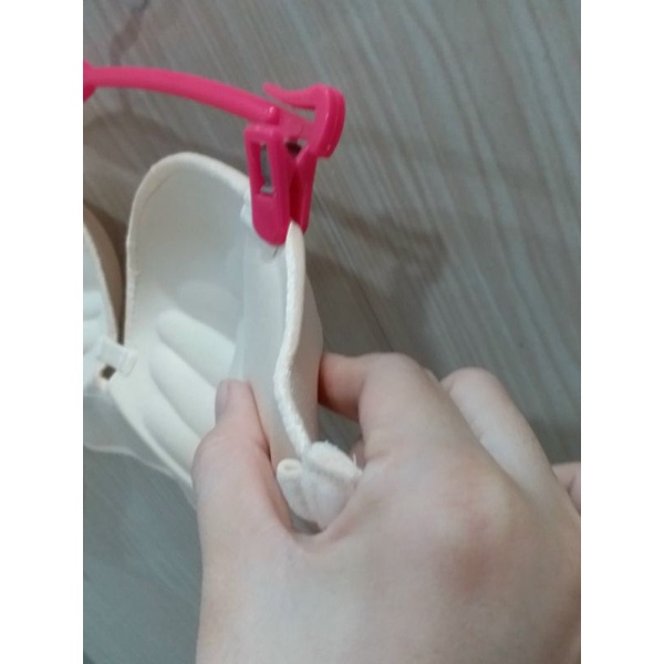 Áo cúp ngang - Áo lót mặc váy hở vai