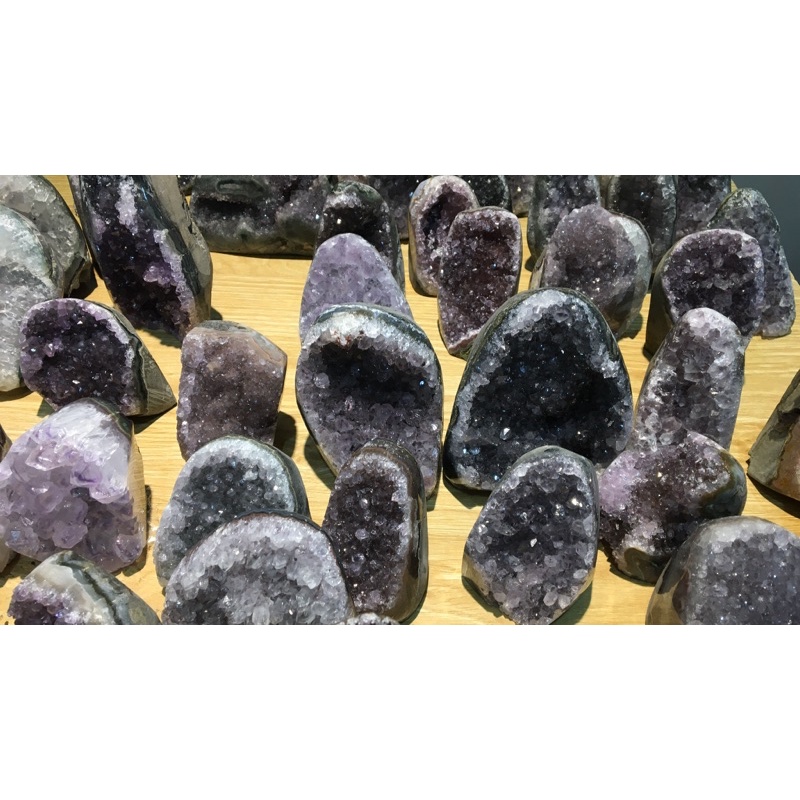 Hốc Đá Thạch Anh Tím Thô mini cao 6cm