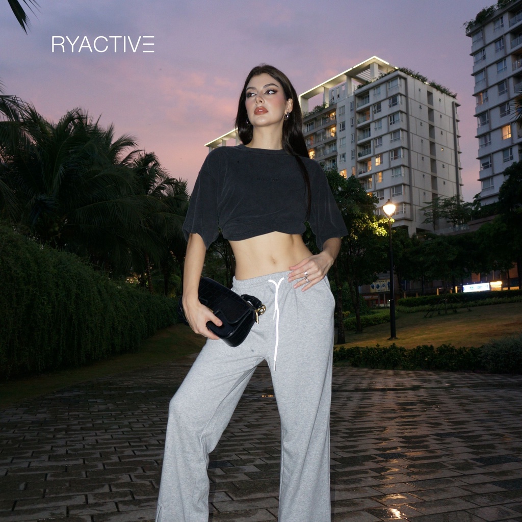Áo thun form oversize RYACTIVE - RYACTIVE TEE NO.2 màu đen Retro