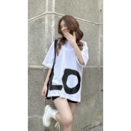 Áo thun tay lỡ Burberry nam nữ chữ LOVE 5D Áo phông đôi đẹp Burberry LOVE phong cách Luxury đen trắng vải cotton AT2 | BigBuy360 - bigbuy360.vn