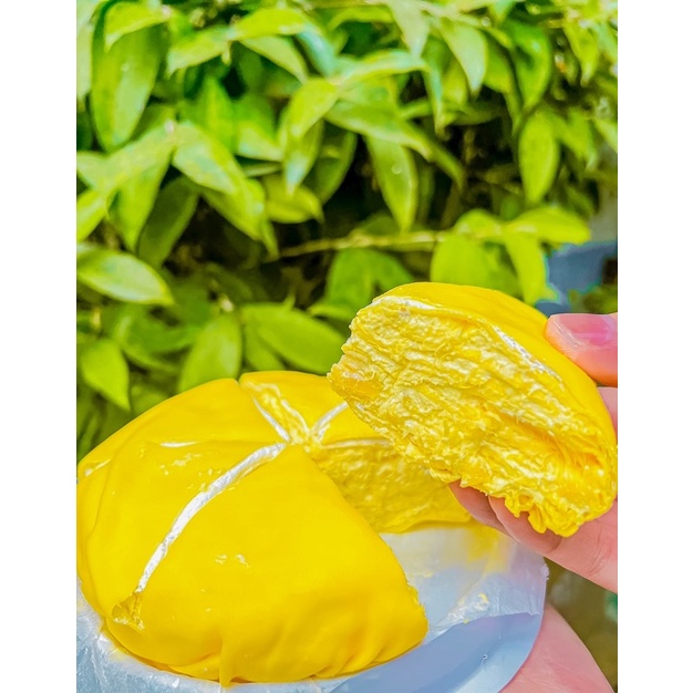 Bánh crepe sầu riêng