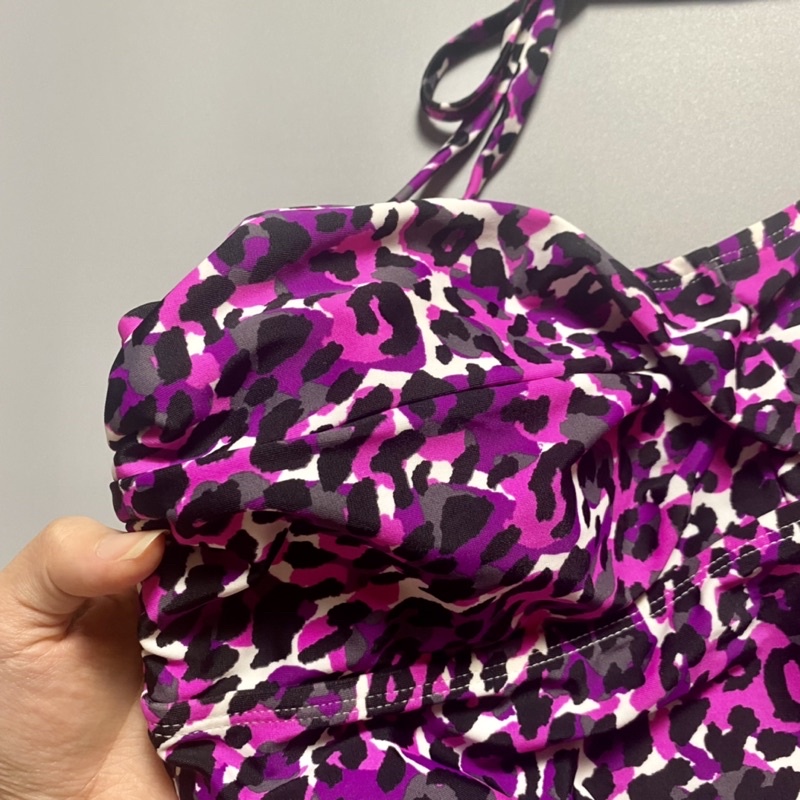 Áo bơi giấu bụng nhiều mẫu, nhiều hãng hàng vnxk xịn, mặc đẹp mà vẫn kín đáo.